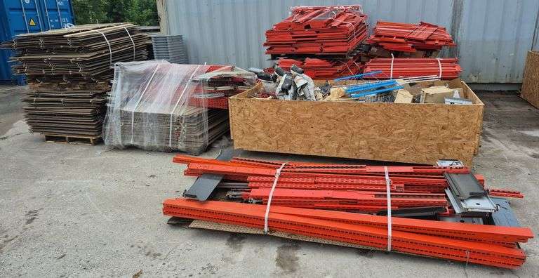 HUGE Lot! Gondola shelves
