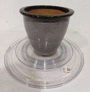 Ceramic Planter Pot & Spinning Plastic Pedestal
