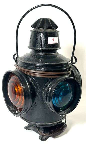C M & St P R Y 4-sided Railway Signal Lamp, Electrified