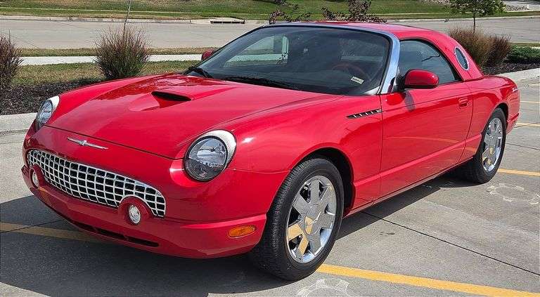 2002 Ford "RetroBird" Thunderbird Convertible Premium Edition
