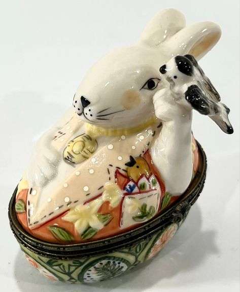 Vintage Villeroy & Boch Rabbit & Bird Egg Shaped Trinket Box