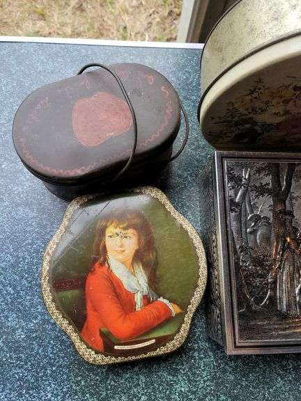 Vintage tins and decor
