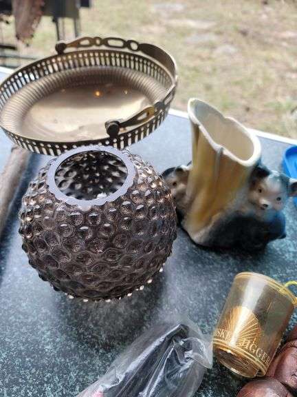 Misc lot of glassware and collectibles