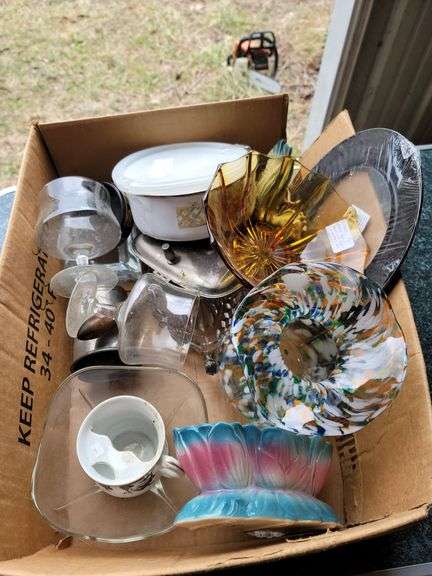 Misc lot of glassware