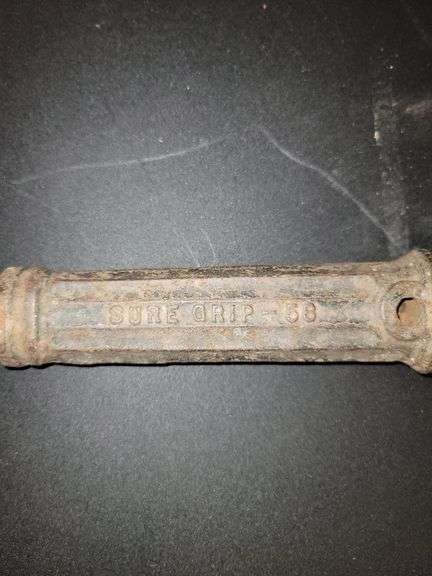 Antique fence stretcher