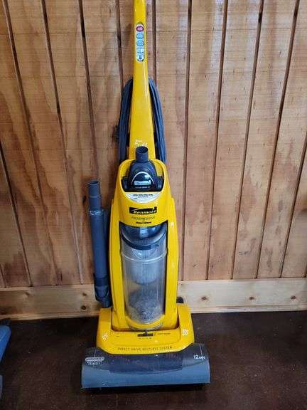 Vacuum Cleaner. Works