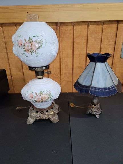 2 lamps