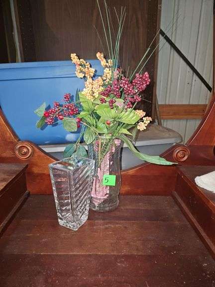 Centerpiece Vase & Contemporary Glass Vase