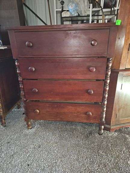 Davis Cabinet Company 4 Drawer Dresser