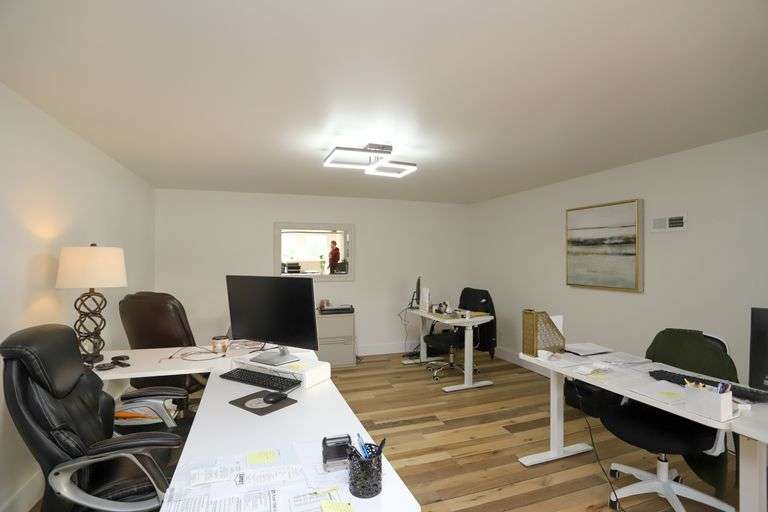 Professional Office with HWY Frontage