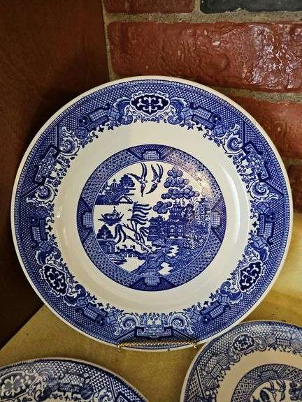 Willow Ware 9⅛" Luncheon Plate By Royal China & Blue & White Decorative Plates