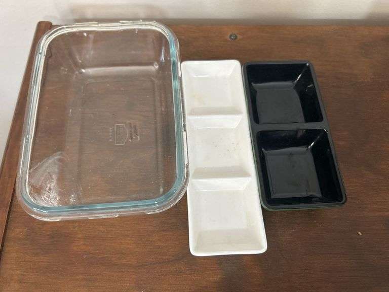Clear glass lock & lock bowl (no lid) & 2 condiments rectangle dishes