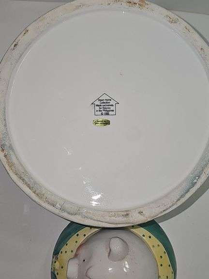 Vintage Mother Baker Pig with bread