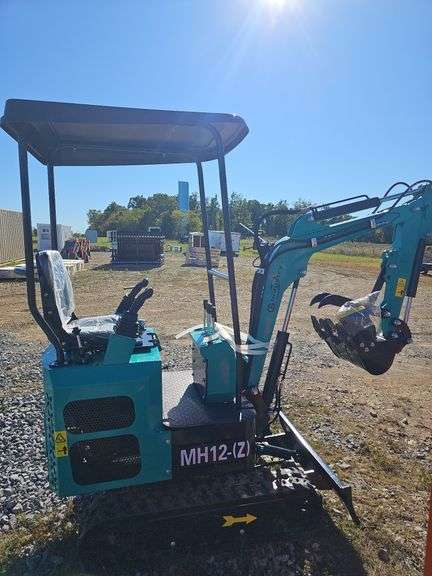 CFG Industrial MH12-Z Mini Excavator