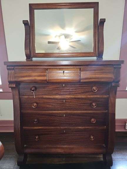 Grand Rapids Sligh Furniture Co Mahogany Chest of Drawers