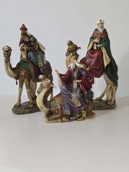 3 Wiseman nativity set