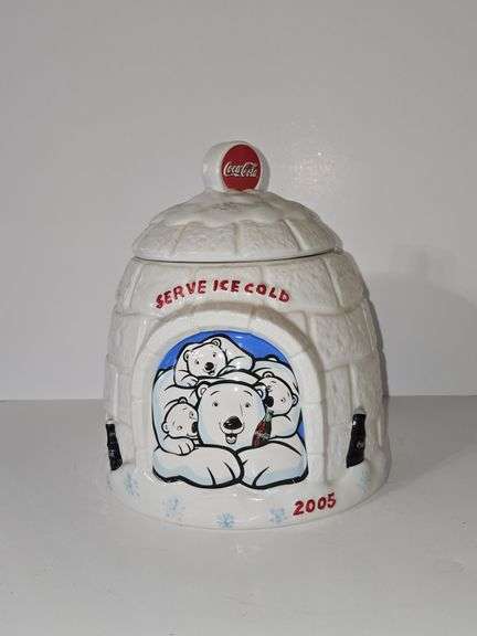 2005 Coca Cola Igloo Polar Bear Cookie Jar