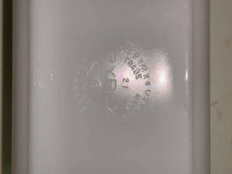 Vintage PYREX loaf pan in the "Snowflake Garland"