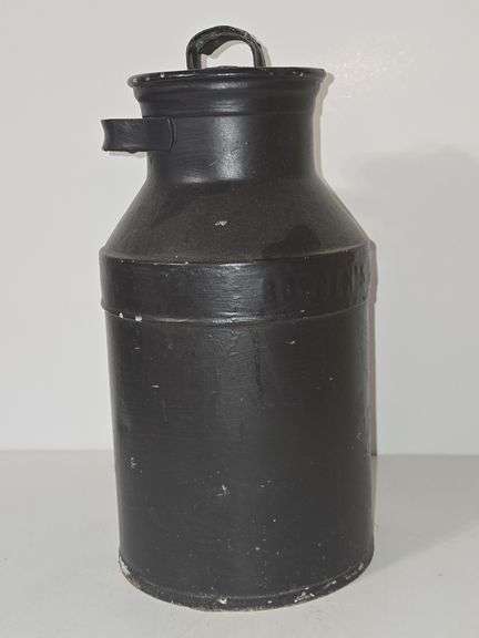Metal can with lid