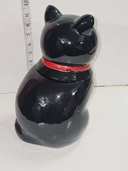 Vintage tuxedo cat cookie jar.