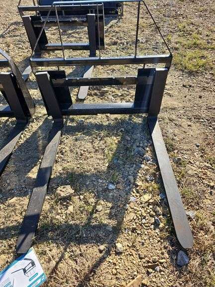 AGT Skid Steer Pallet Forks