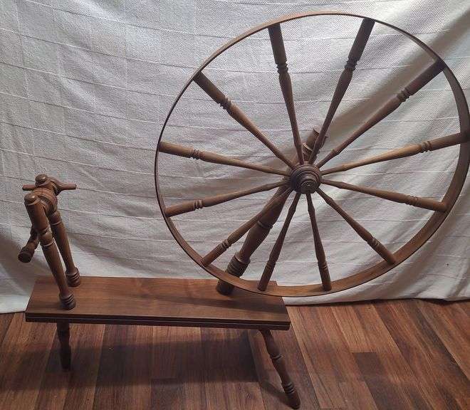 Wooden Spinning Wheel
