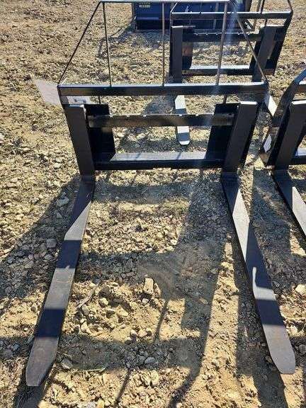 AGT Skid Steer Pallet Forks