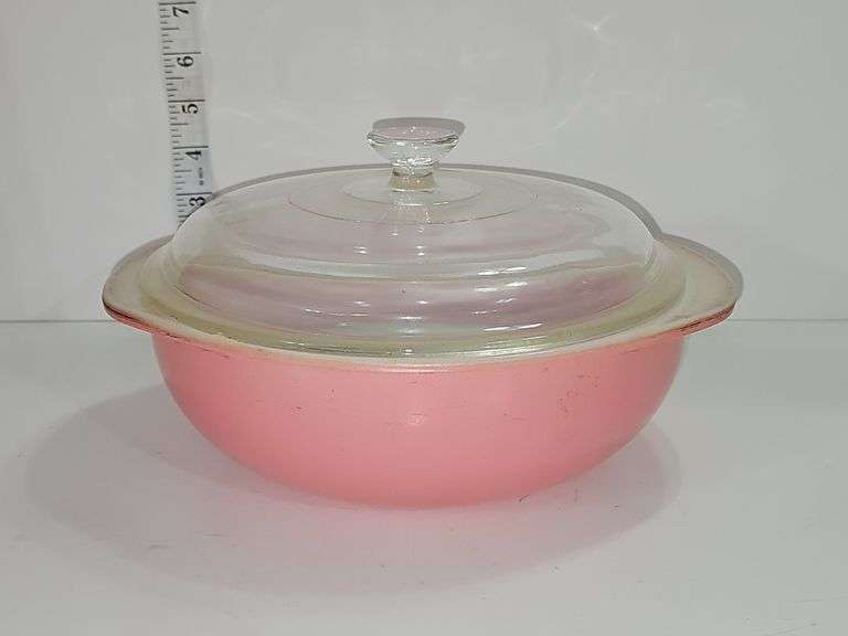 Vintage PYREX Flamingo Pink 024 casserole dish with a lid.