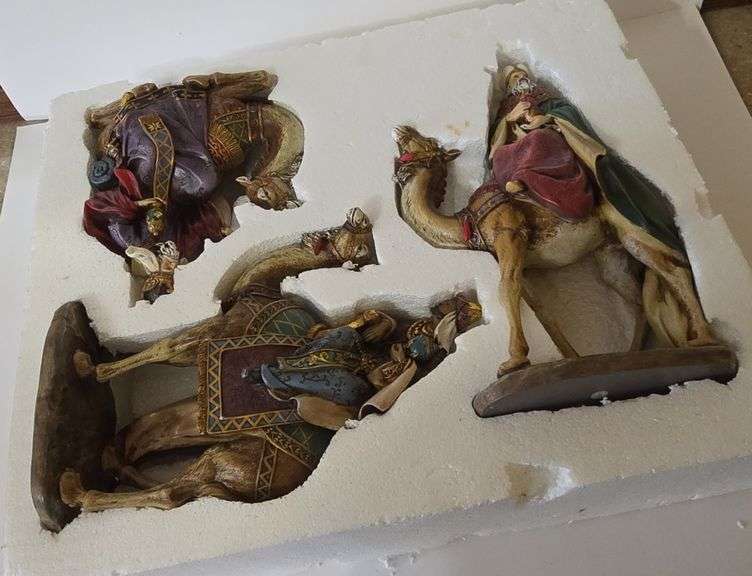 3 Wiseman nativity set