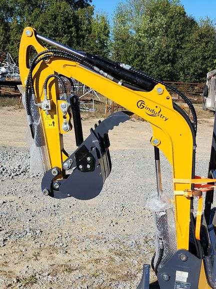 CFG Industrial QK18R Mini Excavator