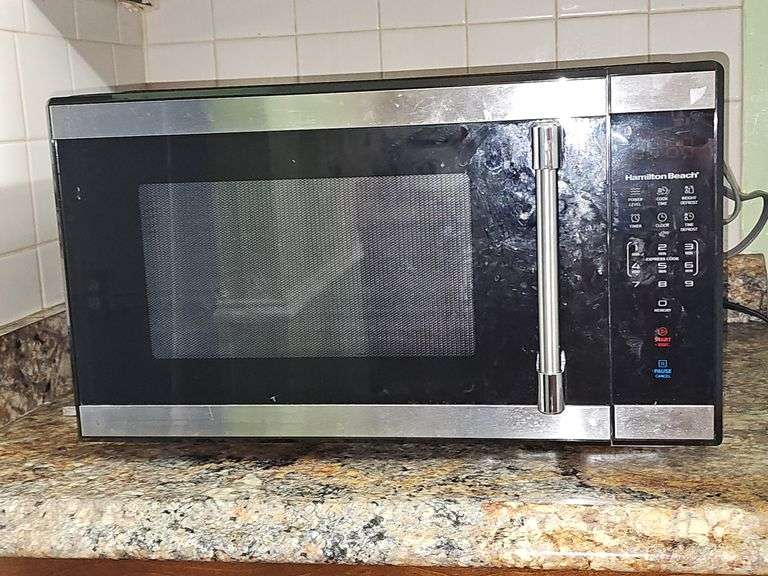 Hamilton Beach countertop microwave oven