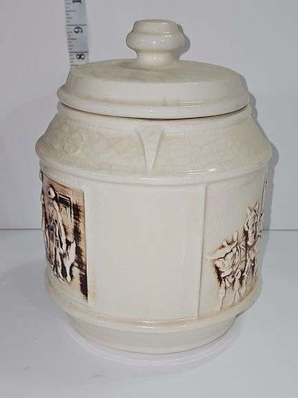 "Frontier Family" cookie jar.