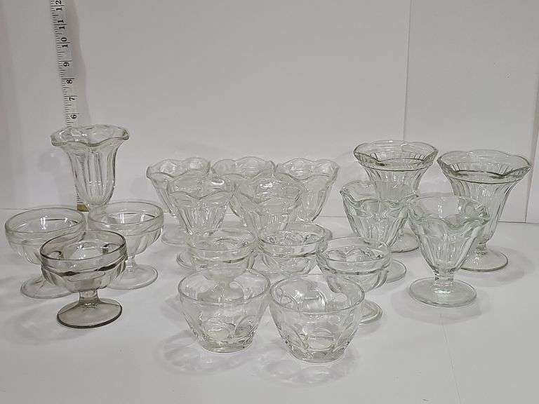 Sherbet & ice cream glasses (clear glass)
