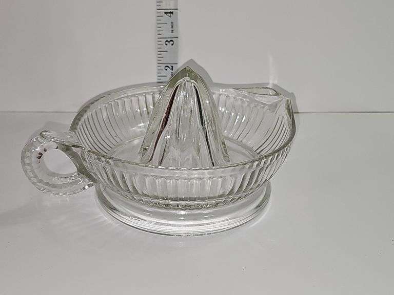 Vintage Clear Glass Orange Citrus Fruit Juicer