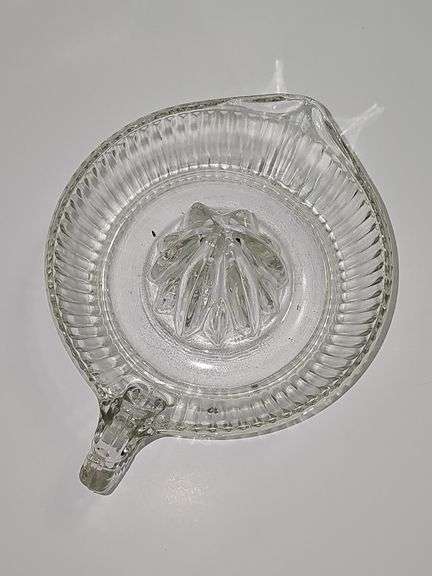 Vintage Clear Glass Orange Citrus Fruit Juicer