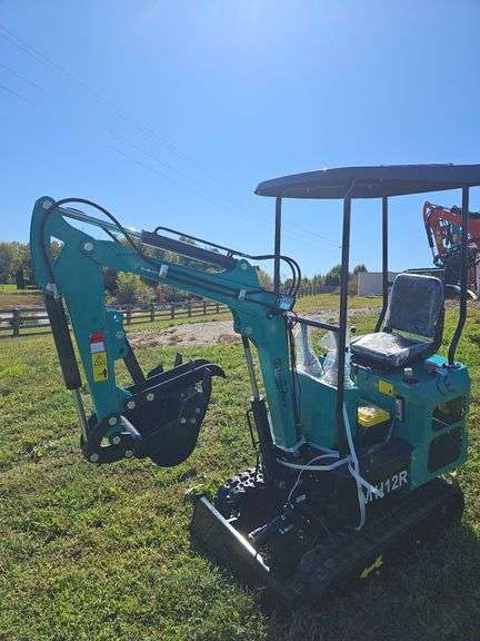 CFG Industrial MH12R Mini Excavator