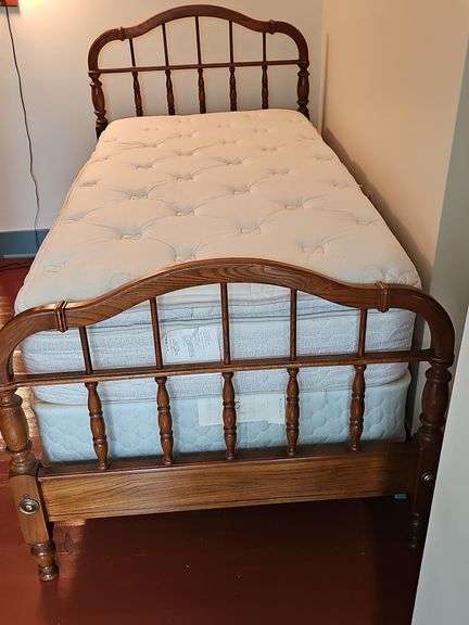 Twin Vintage Jenny Lind Style Bed