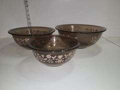 Vintage PYREX Festive Harvest mixing bowl