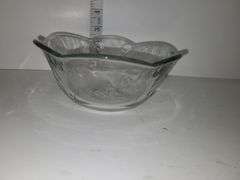 Clear glass serving bowl & clear glass sauce cups