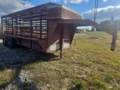 Calico Gooseneck Cattle Trailer