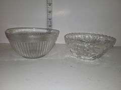 Clear glass serving bowl & clear glass sauce cups