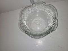 Clear glass serving bowl & clear glass sauce cups