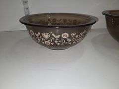 Vintage PYREX Festive Harvest mixing bowl