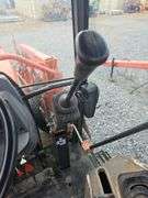 M6800 Kubota Cab Tractor with Loader