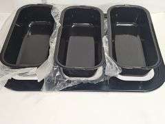 Roasting pan without lid & roasting pan dividers for a larger pan