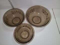 Vintage PYREX Festive Harvest mixing bowl