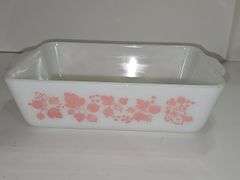 Vintage PYREX Pink Gooseberry refrigerator dish set.