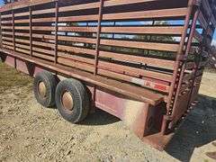 Calico Gooseneck Cattle Trailer
