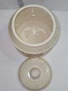 "Frontier Family" cookie jar.