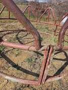 Round Hay Bale Feeder